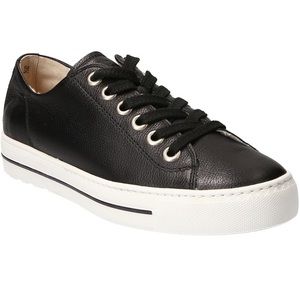 Black leather sneakersUS 10.5
Women's Sneakers. Black Leather. UK 8